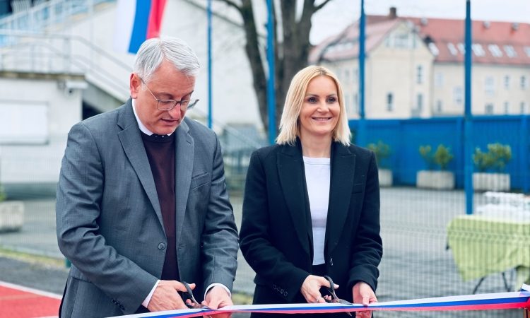 Na Ptuju odprli prenovljeno atletsko stezo